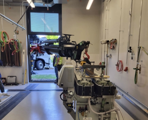 Maschineneinhub in schwer zugänglichem und komplexem Bereich